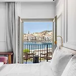 B&B Eclectic Syros