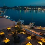 Eclectic Syros 3*