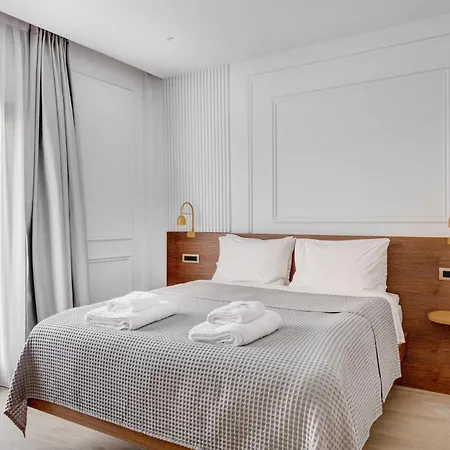 Eclectic Syros Bed & Breakfast