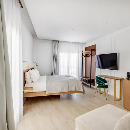 Eclectic Syros Bed & Breakfast