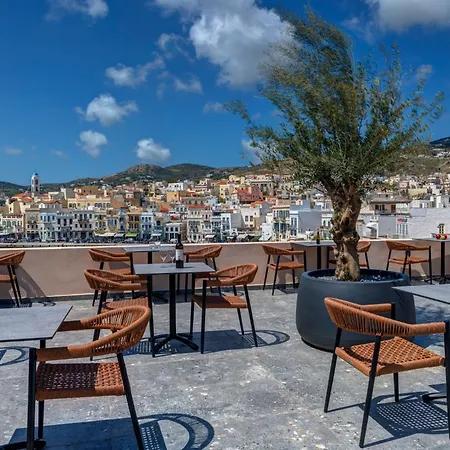 Couette-café Eclectic Syros Ermoúpoli