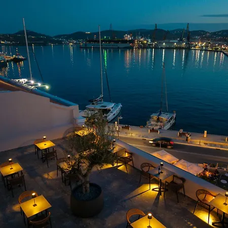 Eclectic Syros 3*