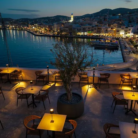 Oda ve Kahvaltı Eclectic Syros