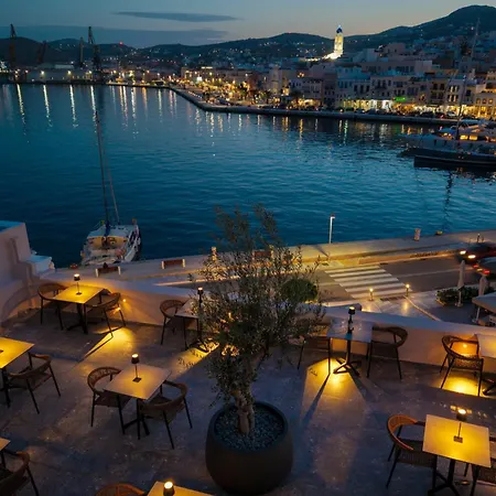 Eclectic Syros Bed and Breakfast 3*