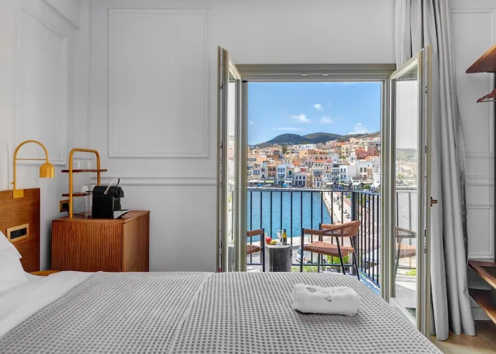 Eclectic Syros Эрмуполис