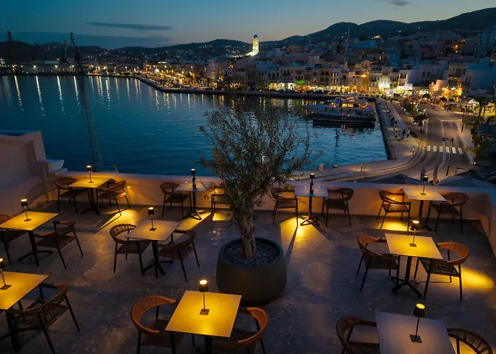 Oda ve Kahvaltı Eclectic Syros